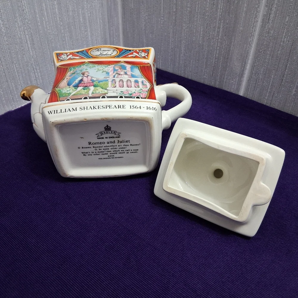 Sadler England Romeo And Juliet Porcelain Tea Pot